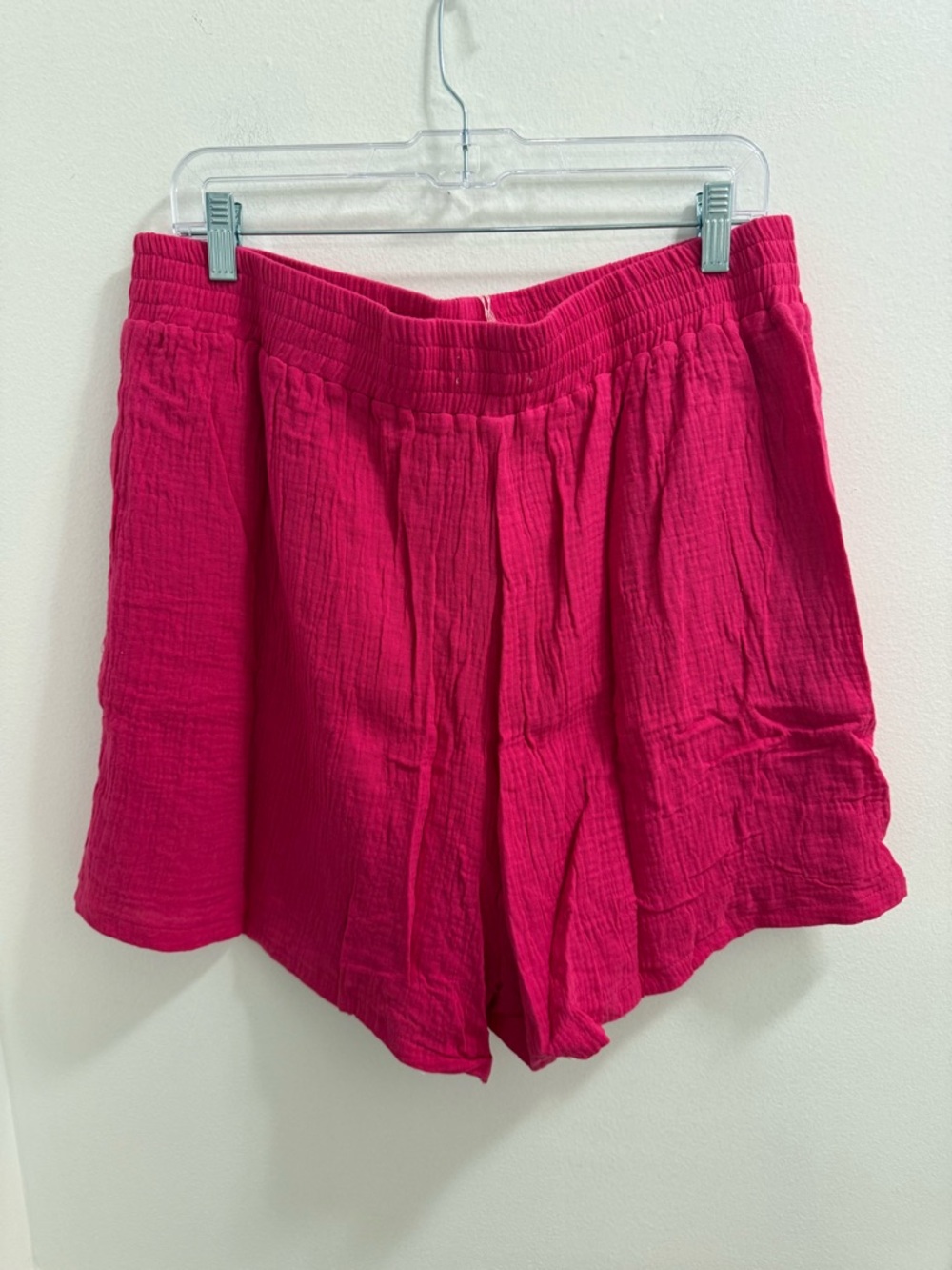 She + Sky PLUS gauze fuchsia shorts - Picture 2 of 2